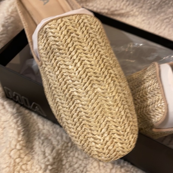 MIA slides - Picture 2 of 6